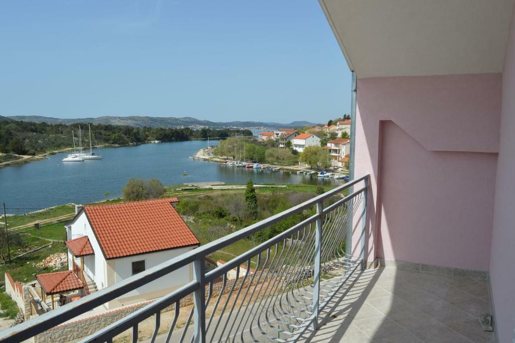 Apartmani Slavica Šibenik Exterior foto